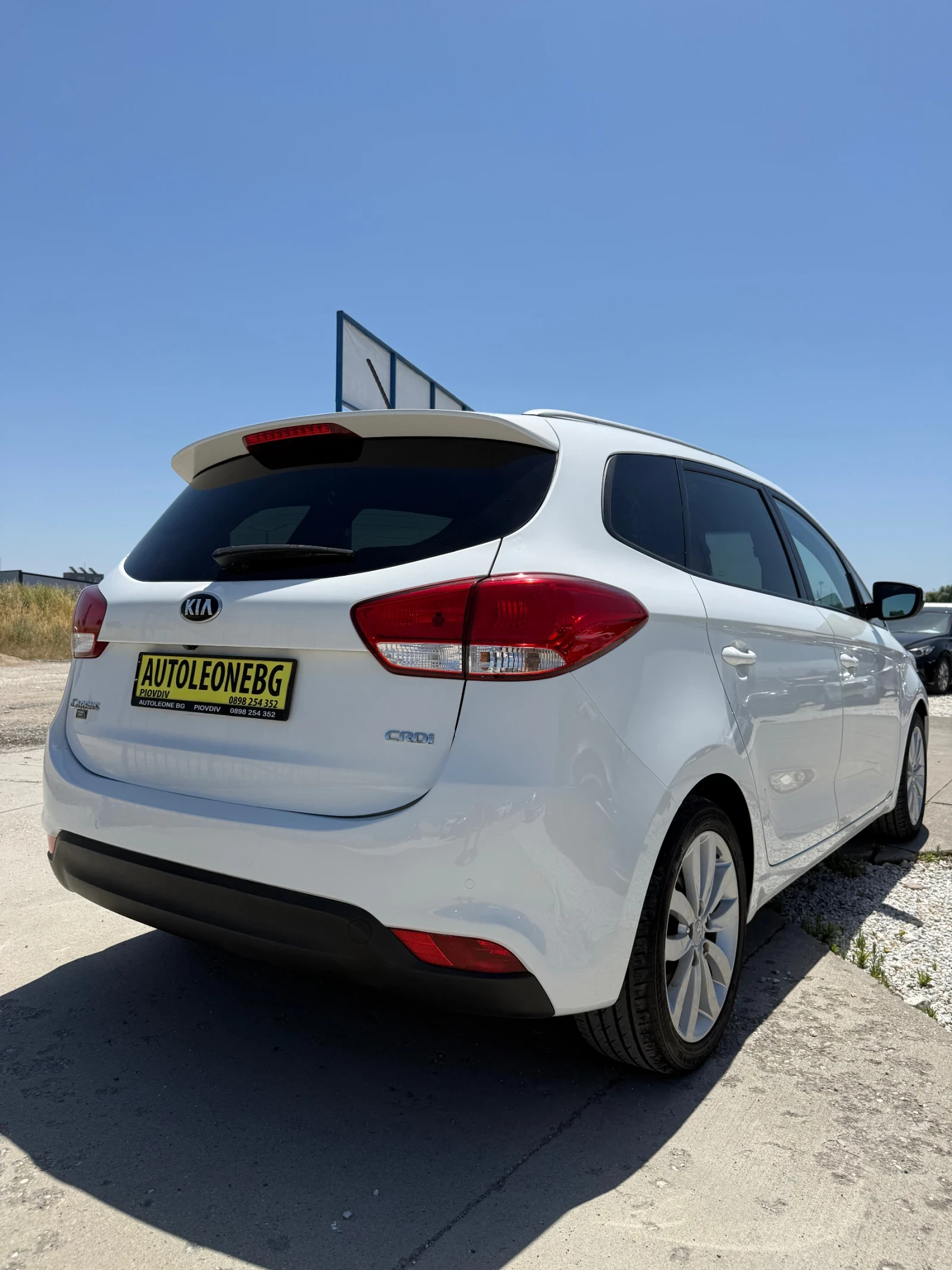 Kia Carens 1.7 CRDi AUTOMAT 7p, снимка 6 - Автомобили и джипове - 55088416