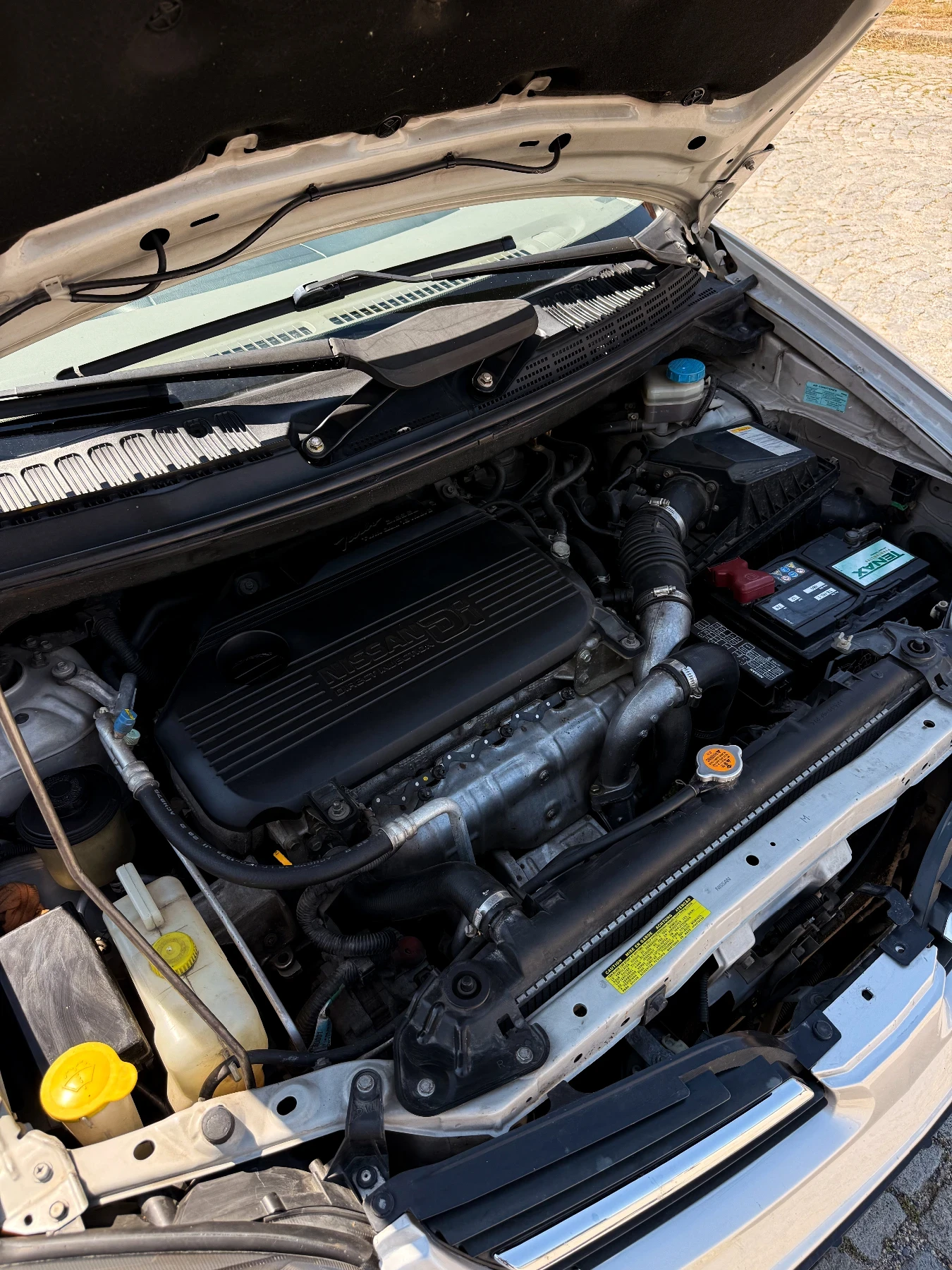 Nissan Almera tino 2.2L FWD, снимка 12 - Автомобили и джипове - 55226059