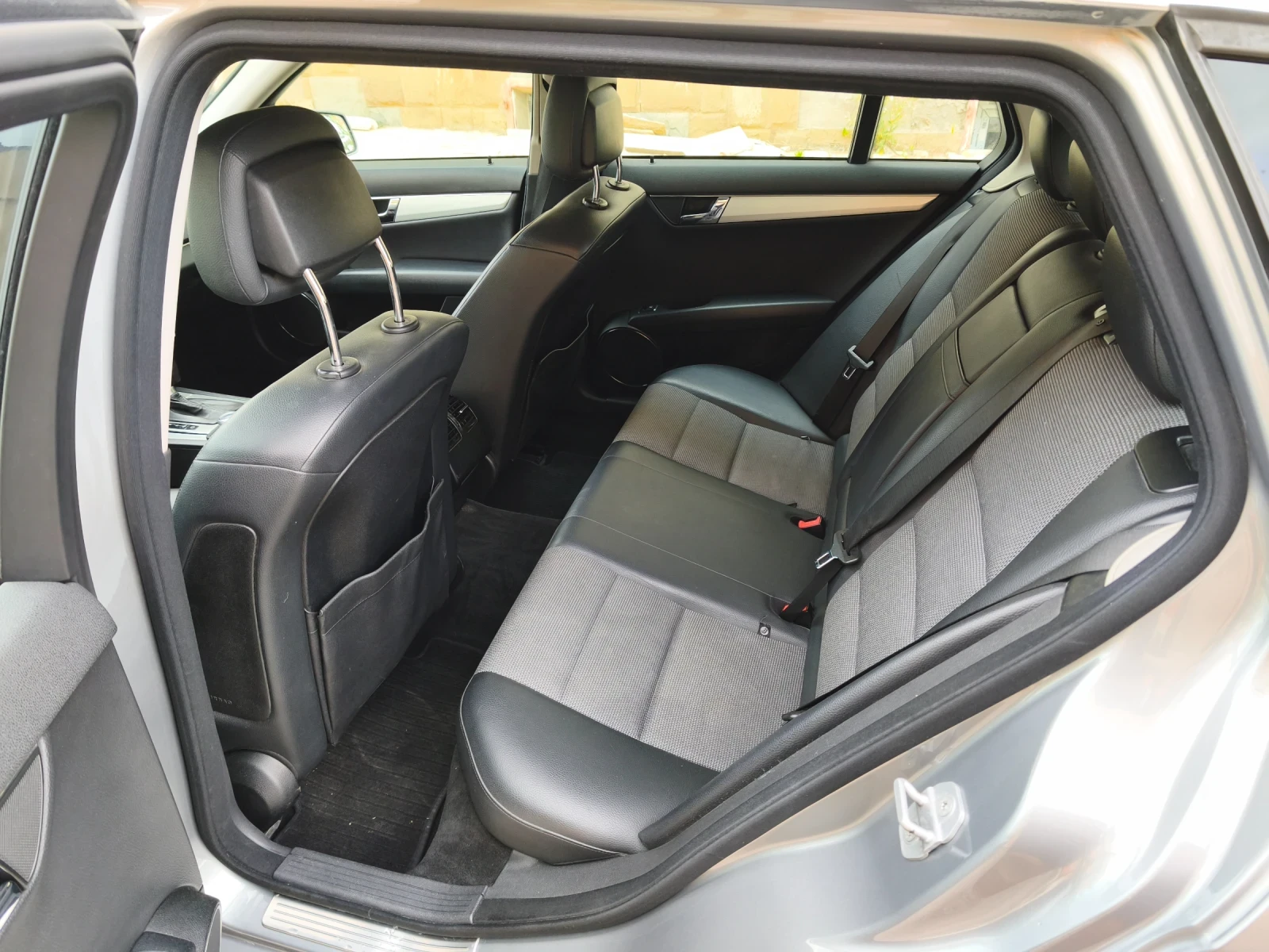 Mercedes-Benz C 200 cdi, снимка 10 - Автомобили и джипове - 55242756