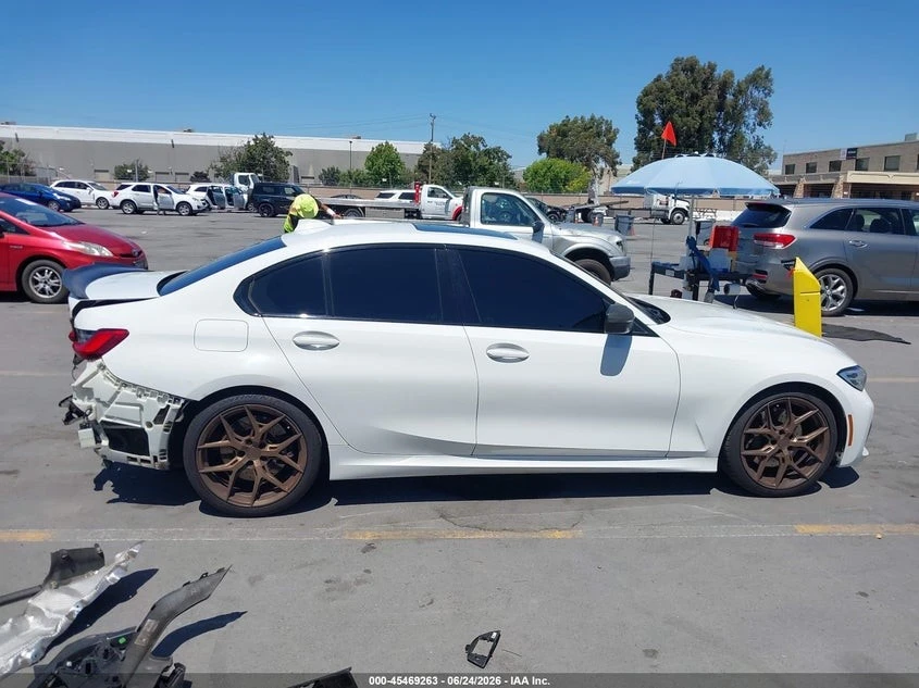 BMW 340 M340i* ПОДГРЕВ* КАМЕРА* SUNROOF* HUD* , снимка 7 - Автомобили и джипове - 55407136