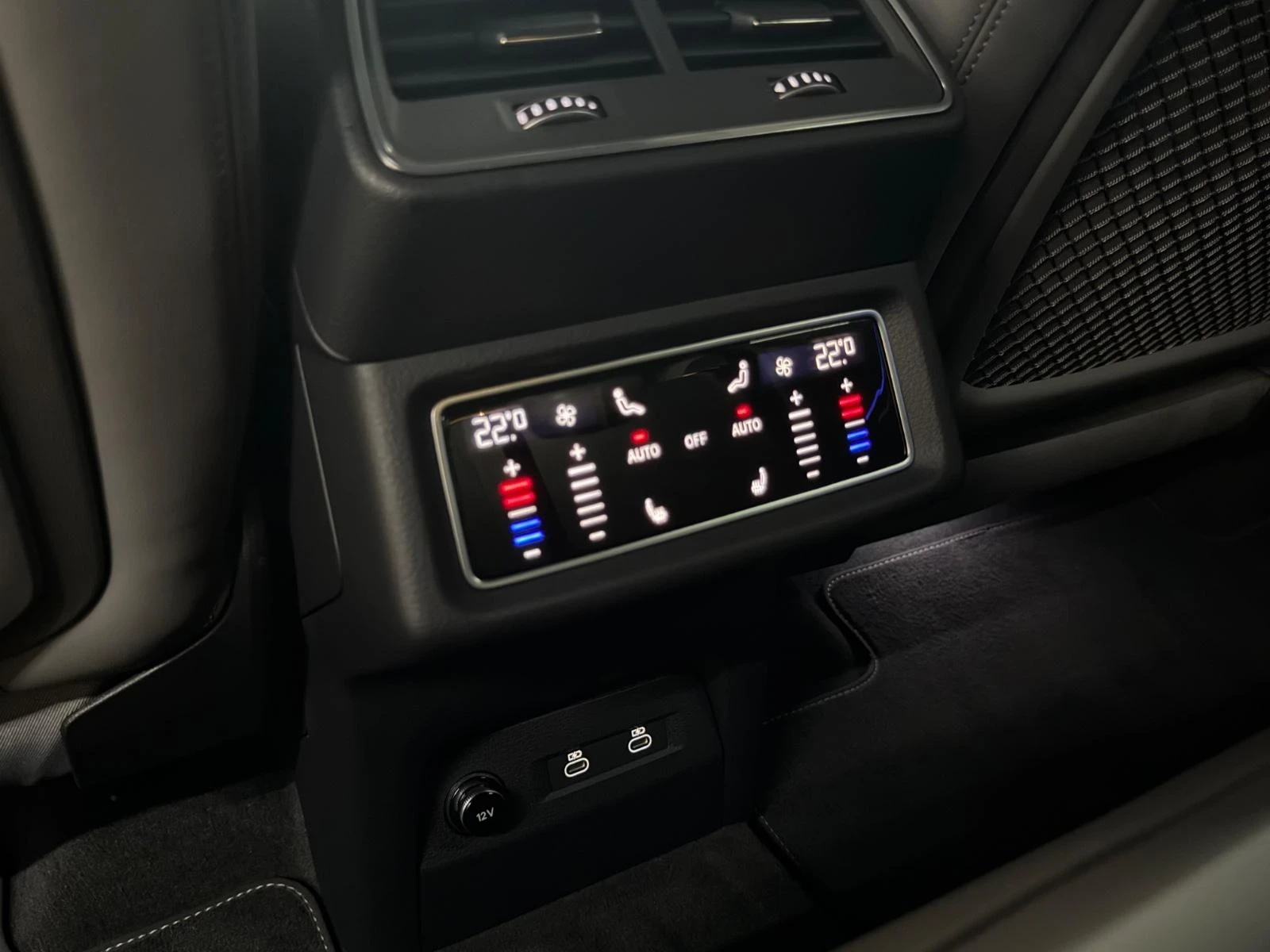 Audi E-Tron Sportsback 55 S line HUD, 360 , B&O, снимка 9 - Автомобили и джипове - 55466416