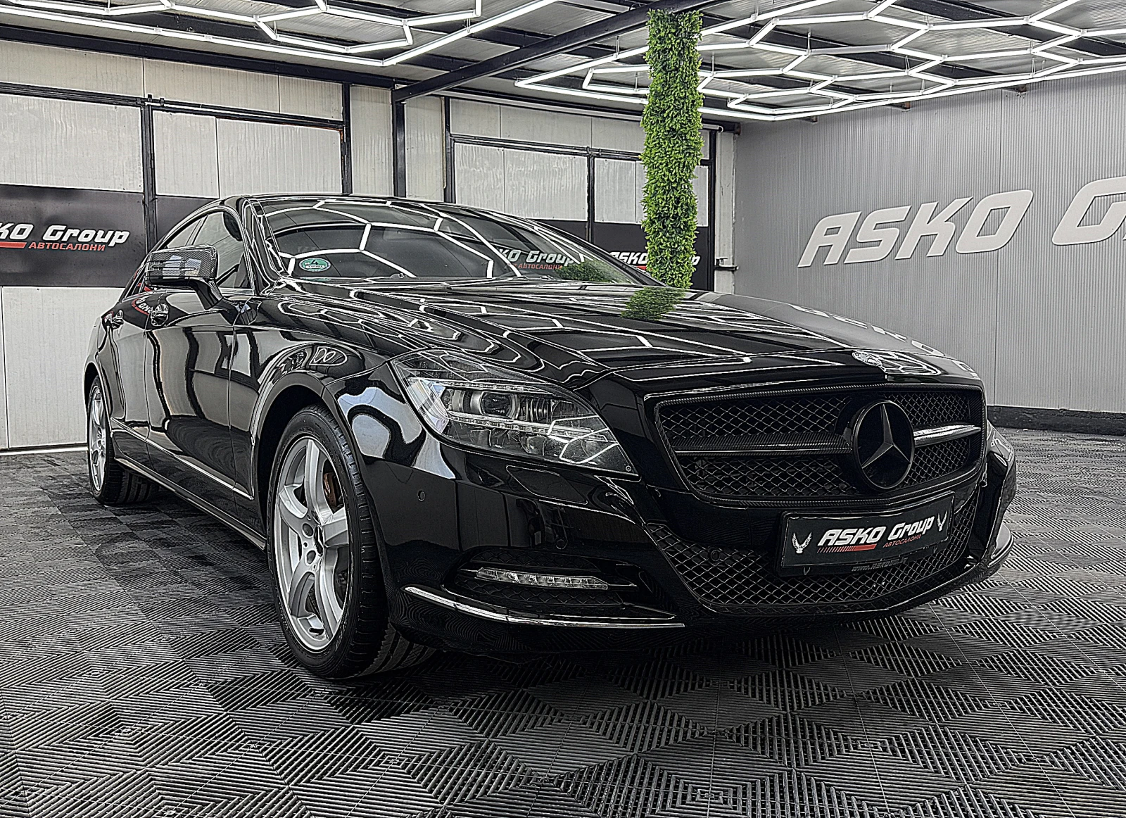 Mercedes-Benz CLS 350 AMG-Line/KeylessGo/ПОДГРЕВ ОБДУХВАНЕ ЛИЗИНГ, снимка 3 - Автомобили и джипове - 55707320