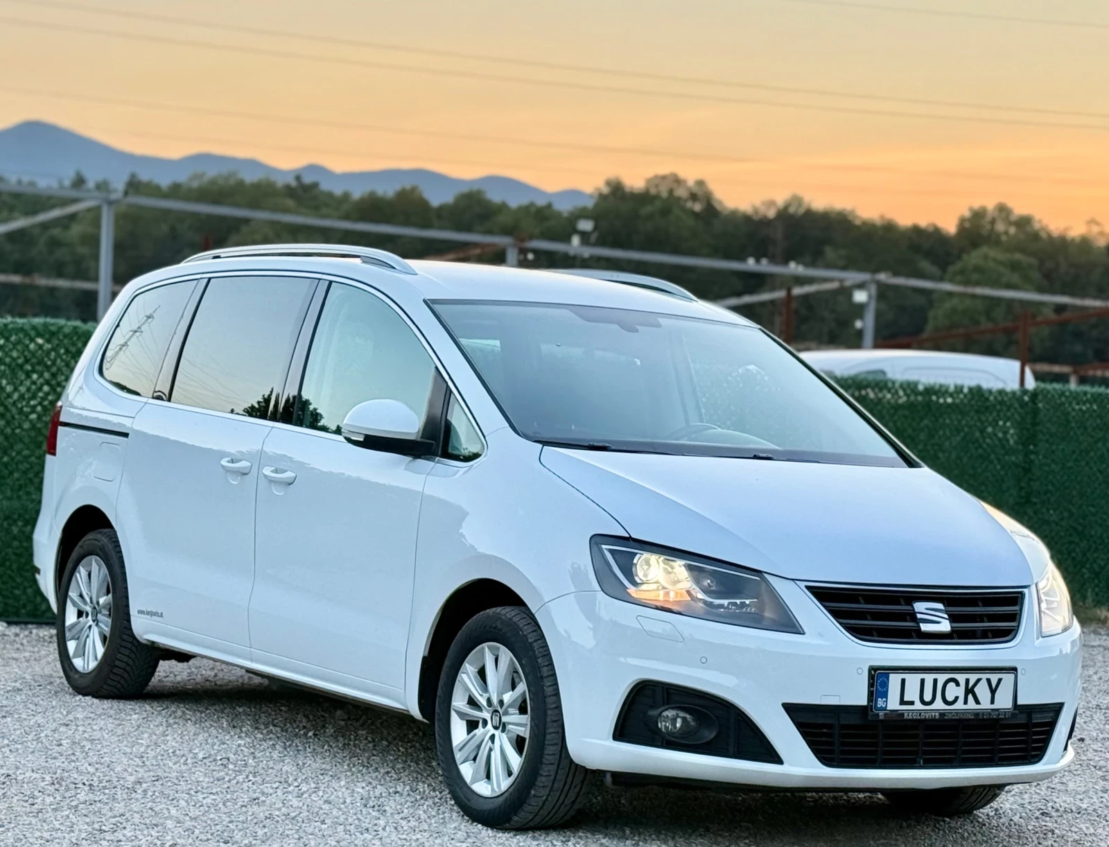 Seat Alhambra 2.0TDi//7местен* NAVI* XENON* CAMERA* LED