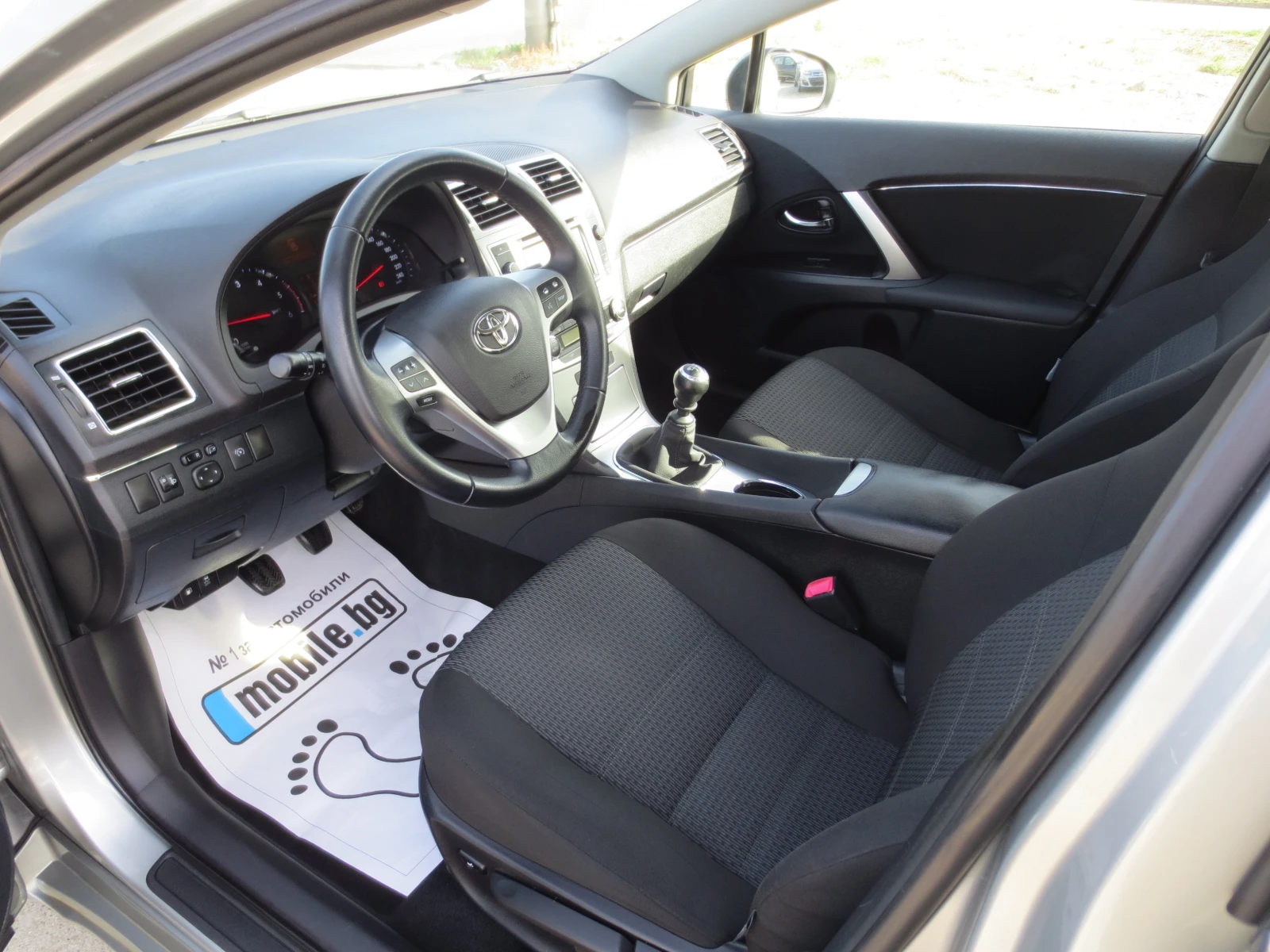 Toyota Avensis 2.0 D-4D , снимка 9 - Автомобили и джипове - 56582268