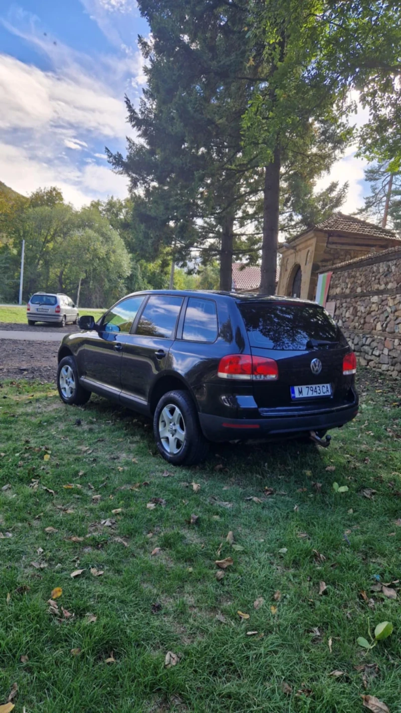 VW Touareg 2.5 tdi, снимка 11 - Автомобили и джипове - 47535051