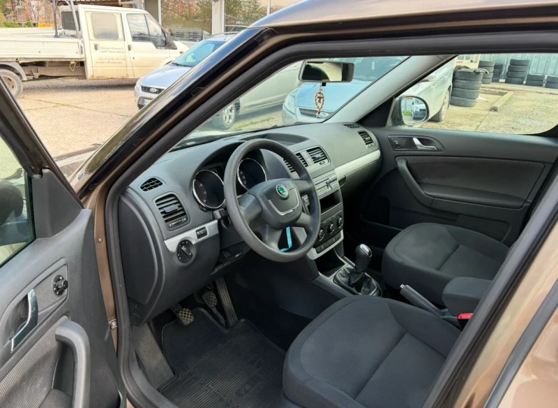 Skoda Yeti 1.2 tsi 105hp, снимка 9 - Автомобили и джипове - 49842457