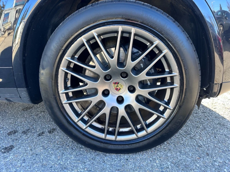 Porsche Cayenne 2017* FACELIFT* MATRIX* RED MAGMA* LANE ASSIST* BO, снимка 17 - Автомобили и джипове - 52487065