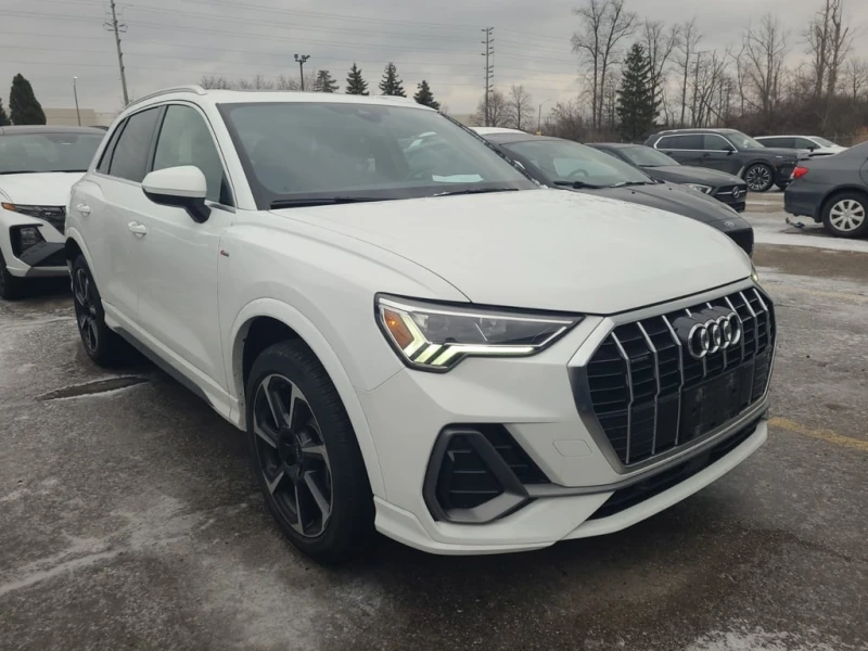 Audi Q3 * PROGRESSIV * CARFAX * БЕЗ ПЪРВОНАЧАЛНА ВНОСКА, снимка 2 - Автомобили и джипове - 53102784