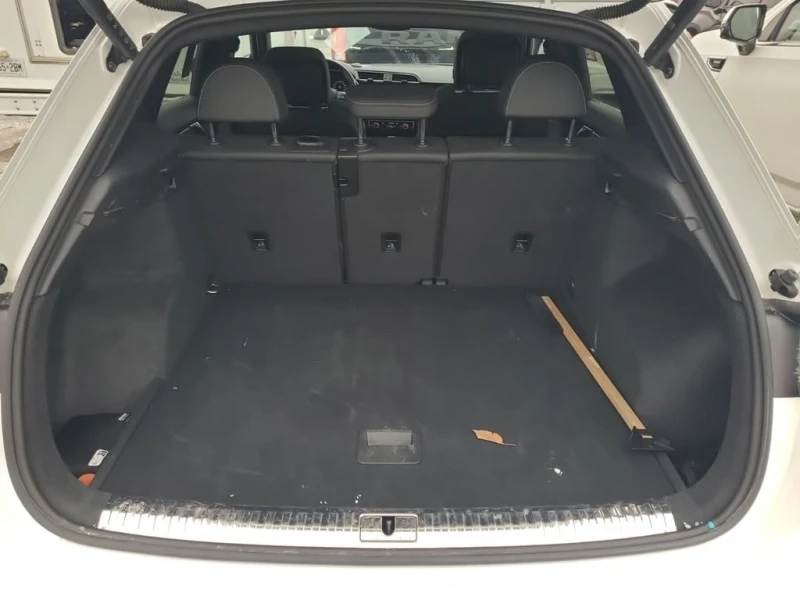 Audi Q3 * PROGRESSIV * CARFAX * БЕЗ ПЪРВОНАЧАЛНА ВНОСКА, снимка 13 - Автомобили и джипове - 53102784