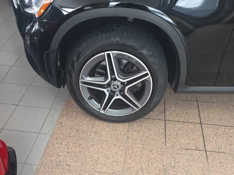 Mercedes-Benz GLC 300 2022 * CARFAX * БЕЗ ПЪРВОНАЧАЛНА ВНОСКА, снимка 6 - Автомобили и джипове - 53201412