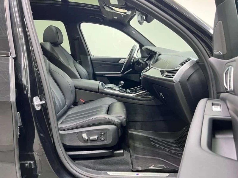 BMW X7 xDrive40i* ВТОРИ ГУМИ* 360 КАМЕРИ* HARMAN KARDON, снимка 8 - Автомобили и джипове - 53508917