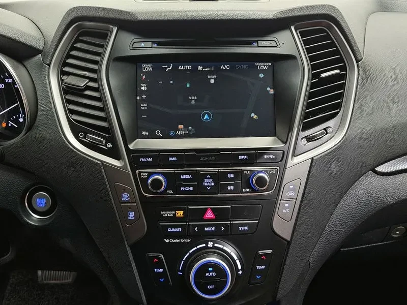 Hyundai Santa fe 2.0, снимка 14 - Автомобили и джипове - 54871345