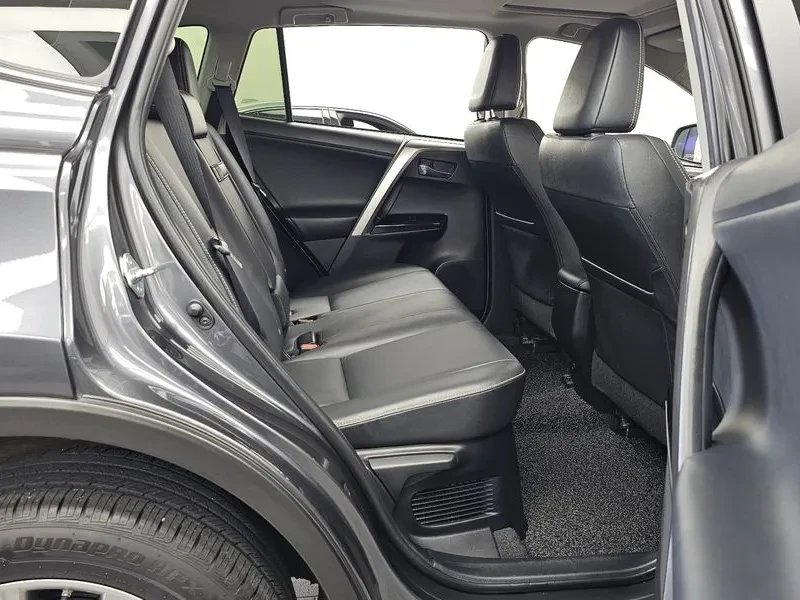 Toyota Rav4 2.5 4Wd, снимка 12 - Автомобили и джипове - 56131014