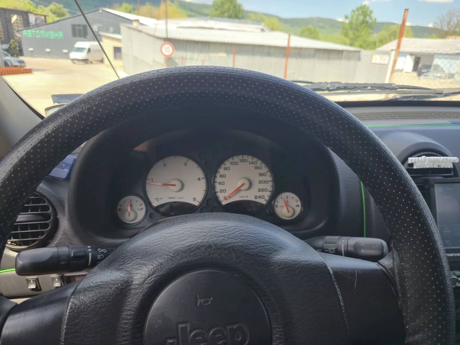 Jeep Cherokee 2.8crd - изображение 9