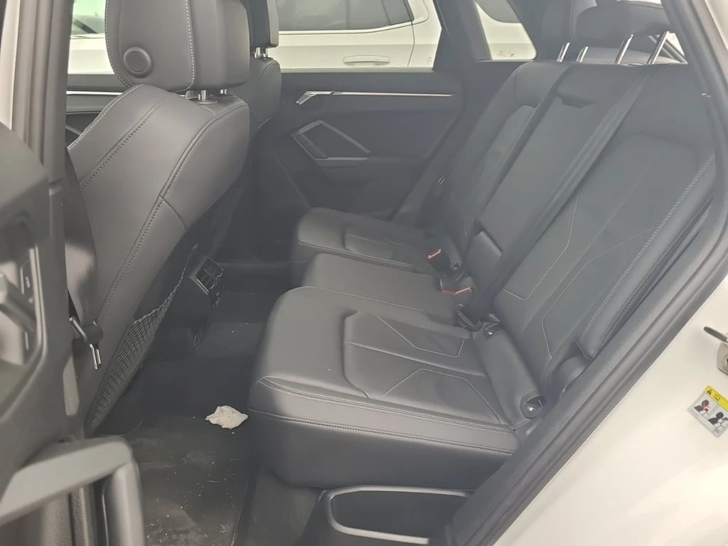 Audi Q3 * PROGRESSIV * CARFAX * ��� ������������ ������ | Mobile.bg � ����������� 12