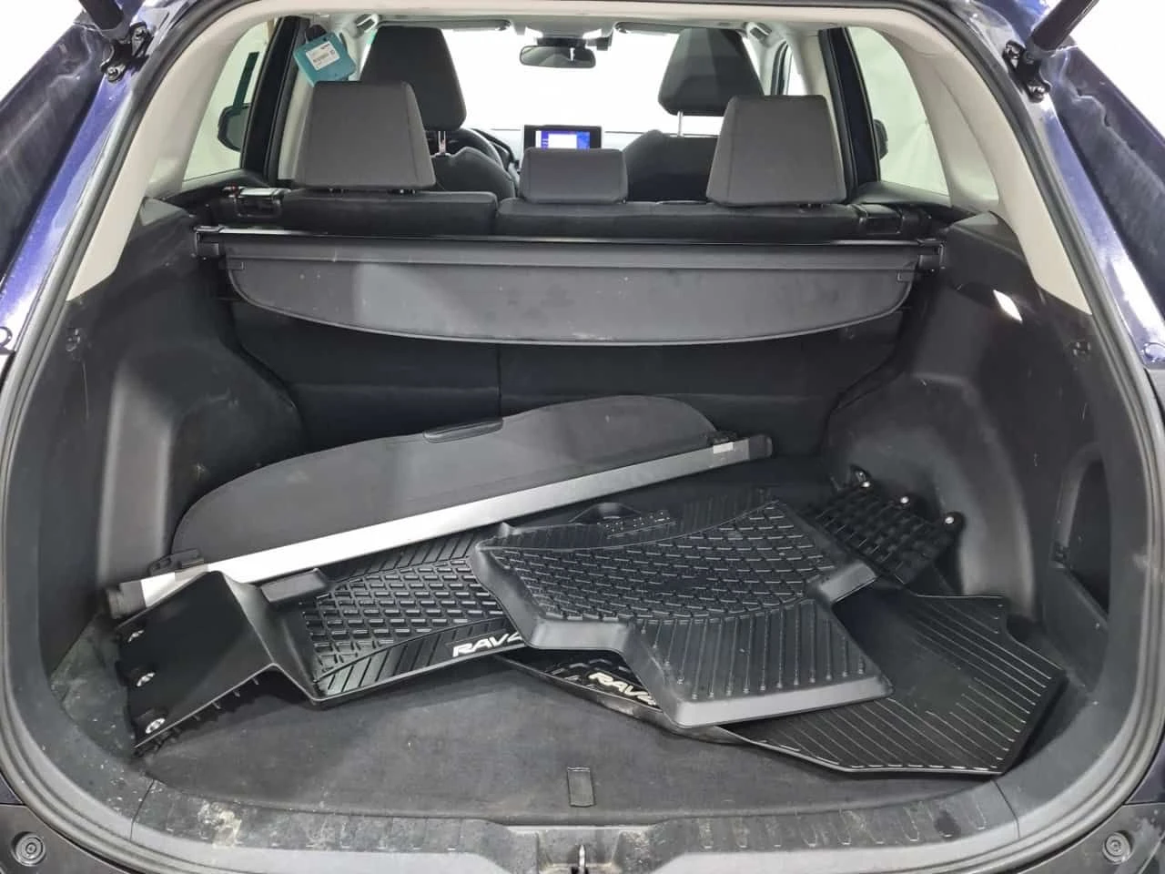 Toyota Rav4 * HYBRID XLE * ДВА КЛЮЧА* , снимка 14 - Автомобили и джипове - 54043630