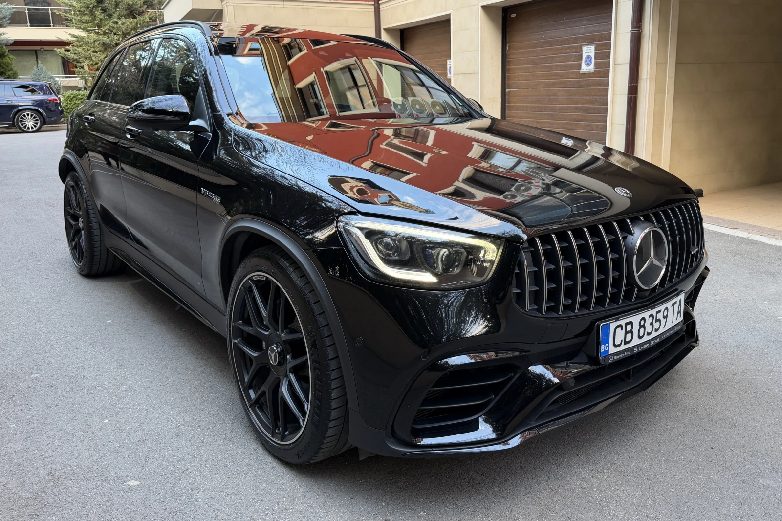 Mercedes-Benz GLC 63 AMG MBUX BURM MultiBeam NAPPA PANO, снимка 3 - Автомобили и джипове - 54623139