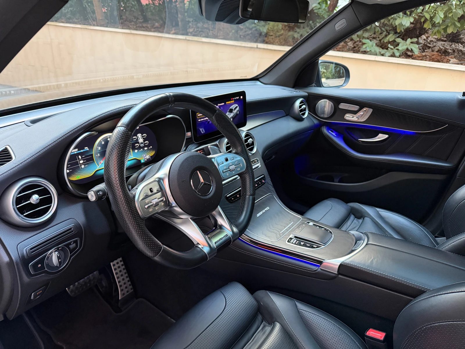 Mercedes-Benz GLC 63 AMG MBUX BURM MultiBeam NAPPA PANO, снимка 10 - Автомобили и джипове - 54623139
