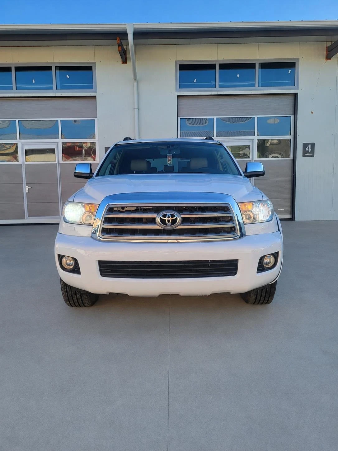 Toyota Sequoia Limited