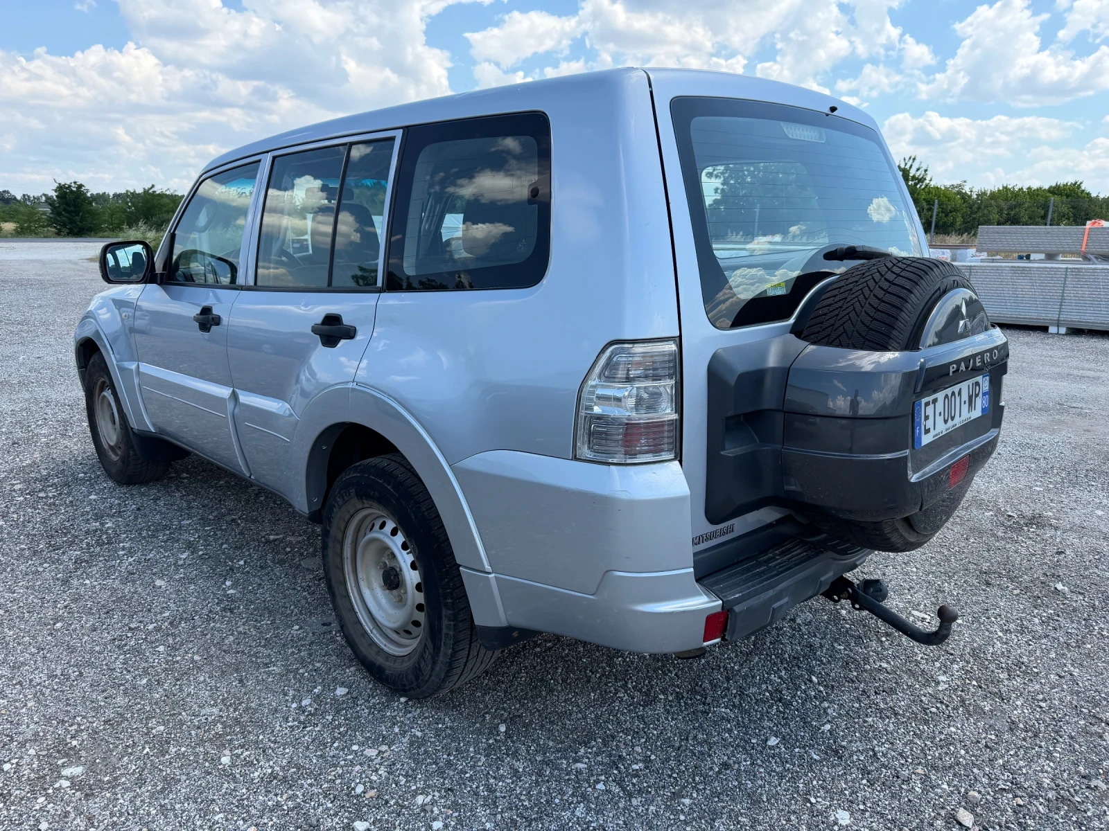 Mitsubishi Pajero 3.2 DI-D, снимка 3 - Автомобили и джипове - 54970577