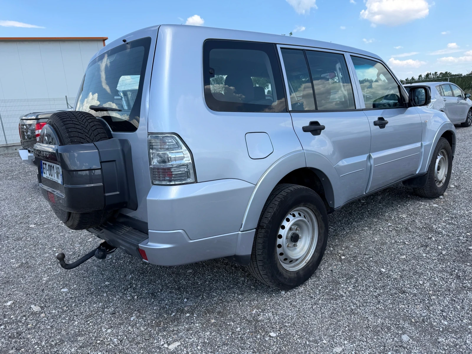 Mitsubishi Pajero 3.2 DI-D, снимка 5 - Автомобили и джипове - 54970577