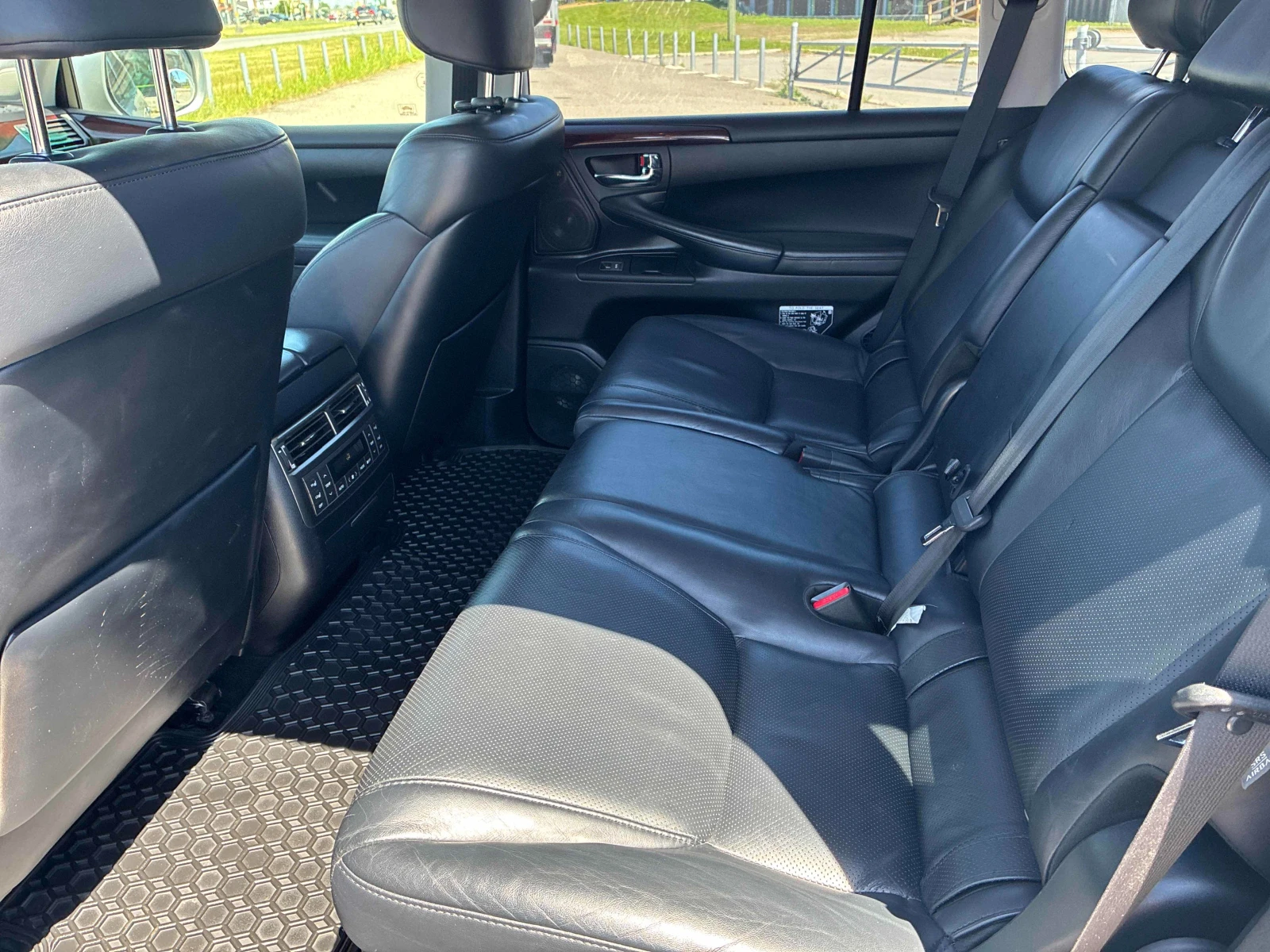 Lexus LX 570, снимка 9 - Автомобили и джипове - 55003568