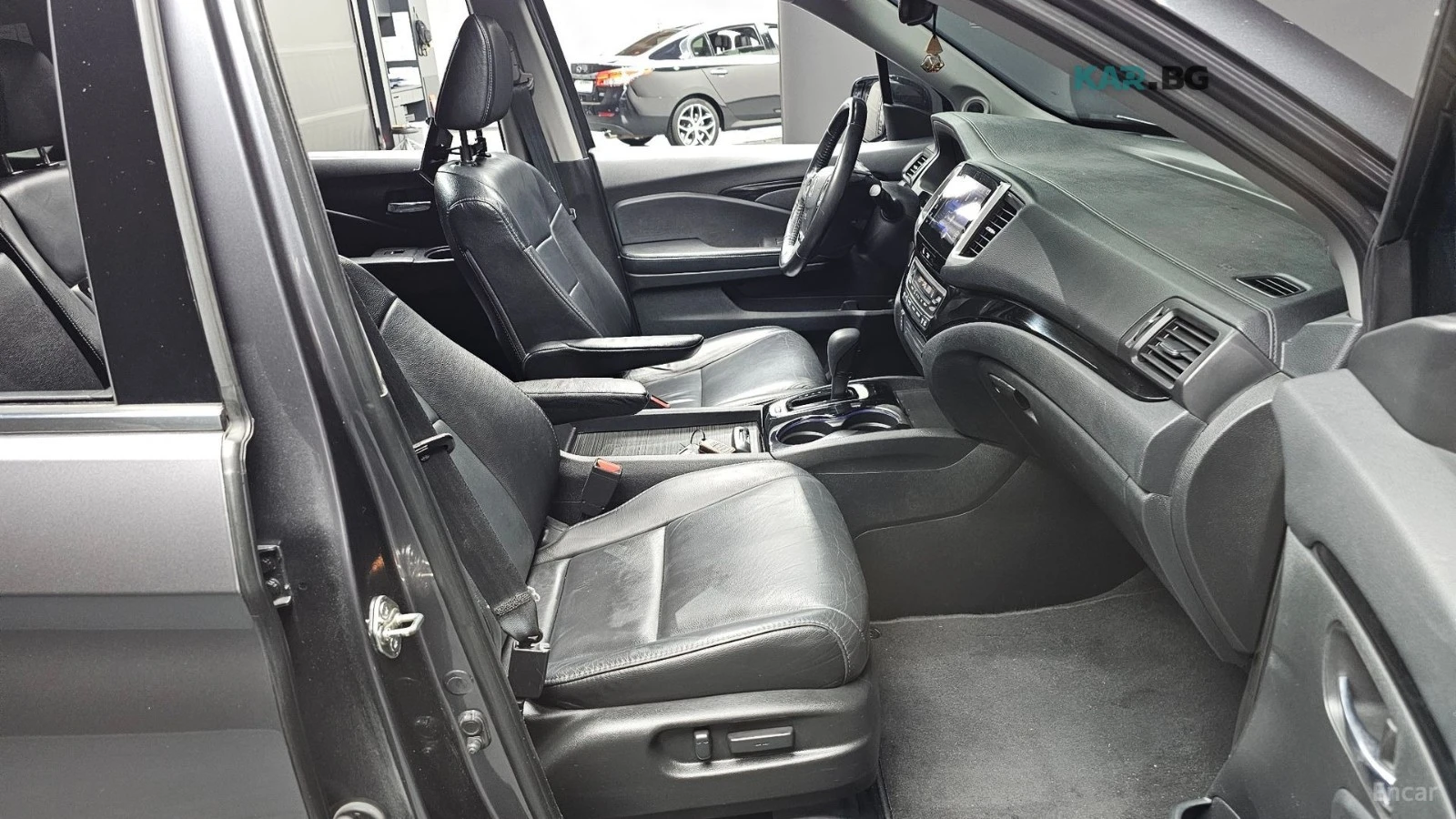Honda Pilot * 3.5* КОЖА* ПОДГРЕВ* ШИБИДАХ* КАМЕРА* LED* , снимка 9 - Автомобили и джипове - 55277023