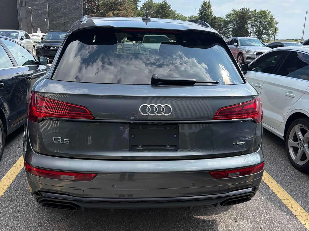 Audi Q5 * Technik * CARFAX * ДИСТРОНИК * 360 КАМЕРА, снимка 4 - Автомобили и джипове - 55579703