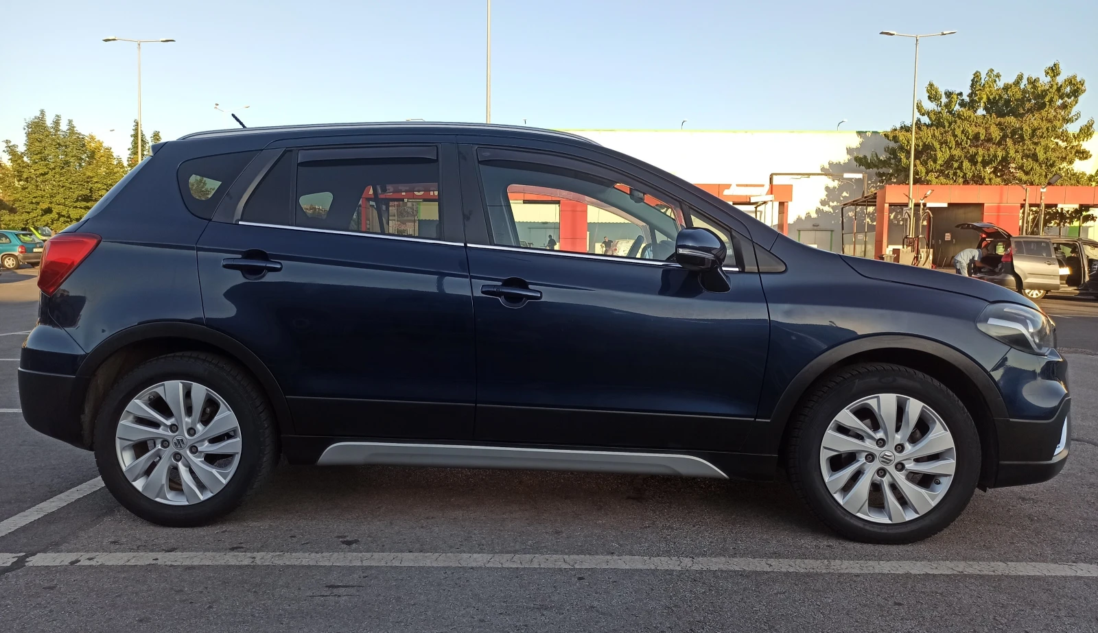 Suzuki SX4 S-Cross, снимка 4 - Автомобили и джипове - 55675438