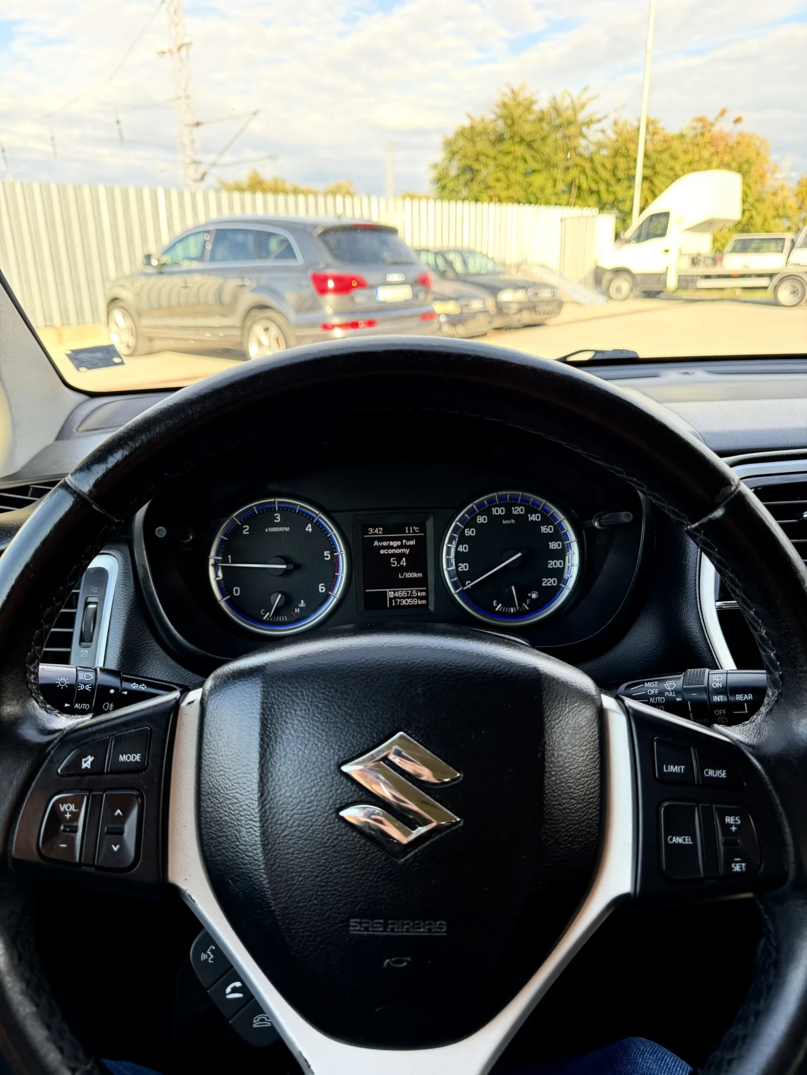 Suzuki SX4 S-Cross 1.6  DDIS, снимка 8 - Автомобили и джипове - 56682306
