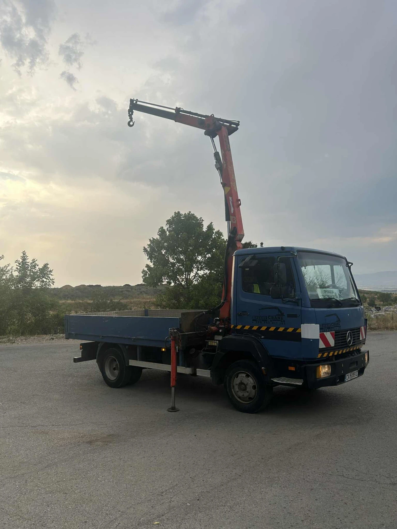 Mercedes-Benz 814 Камион с кран - изображение 8