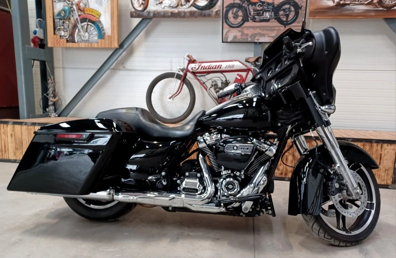 Harley-Davidson Touring FLHXS Street Glide, снимка 1 - Мотоциклети и мототехника - 48186290