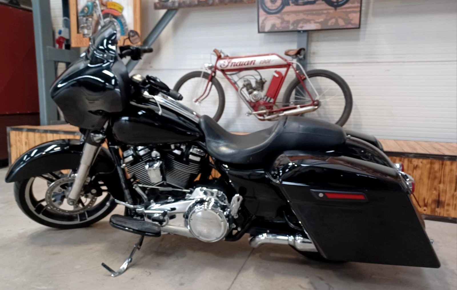 Harley-Davidson Touring FLHXS Street Glide - изображение 6