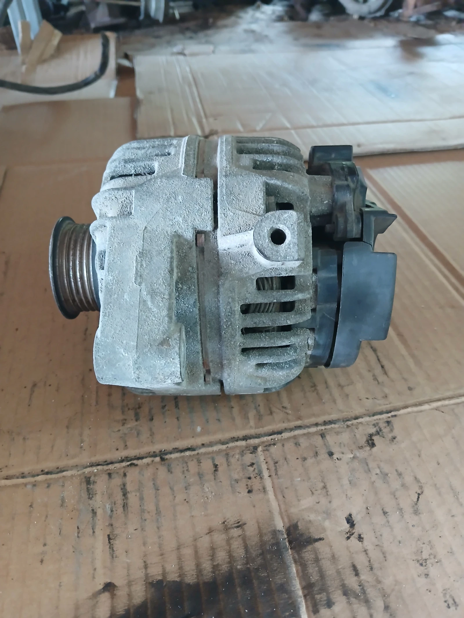 0 124  415 002 алтернатор Opel Astra G, снимка 3 - Части - 55310046