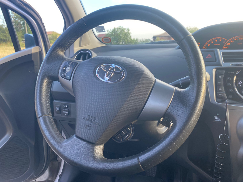 Toyota Yaris 1.4d4d, снимка 10 - Автомобили и джипове - 46365810