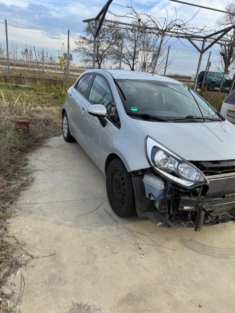 Kia Rio, снимка 5 - Автомобили и джипове - 48416836