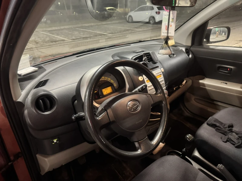 Daihatsu Sirion 1.0, снимка 7 - Автомобили и джипове - 49351138