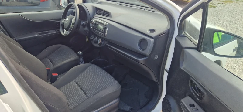 Toyota Yaris 1.0i-Evro 5B-Холандия, снимка 7 - Автомобили и джипове - 52747502