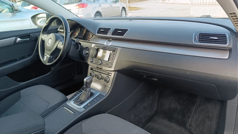 VW Passat 2.0TDI Обслужен!!!, снимка 11 - Автомобили и джипове - 52247859