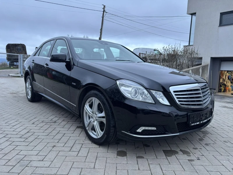 Mercedes-Benz E 220 elegance , снимка 11 - Автомобили и джипове - 52727932