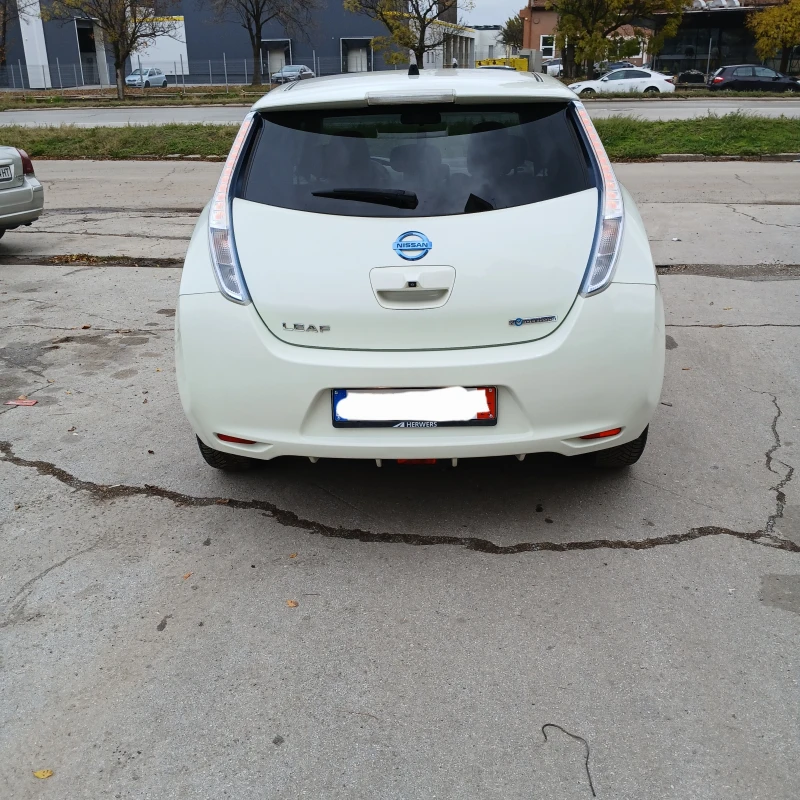 Nissan Leaf , снимка 4 - Автомобили и джипове - 53082707