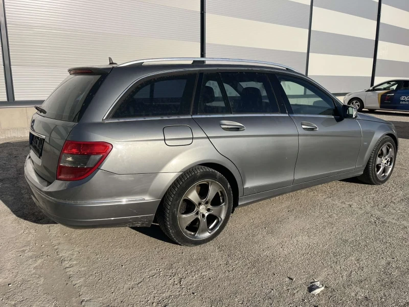 Mercedes-Benz C 220 CDI, снимка 4 - Автомобили и джипове - 53141221