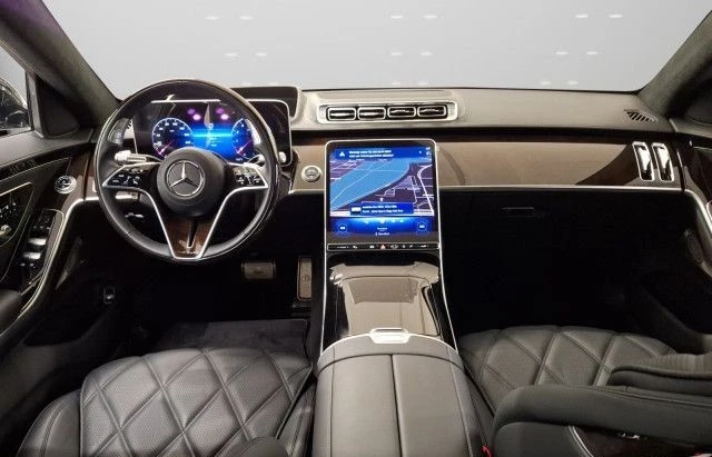 Mercedes-Benz S 680 MAYBACH/4M/EXLCUSIV/DRIVE PILOT/BURM 4D/PANO/TV/, снимка 13 - Автомобили и джипове - 48124338