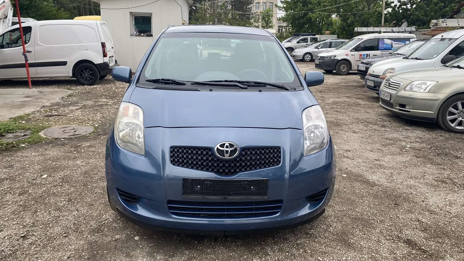 Toyota Yaris 1.3I Германия - изображение 4