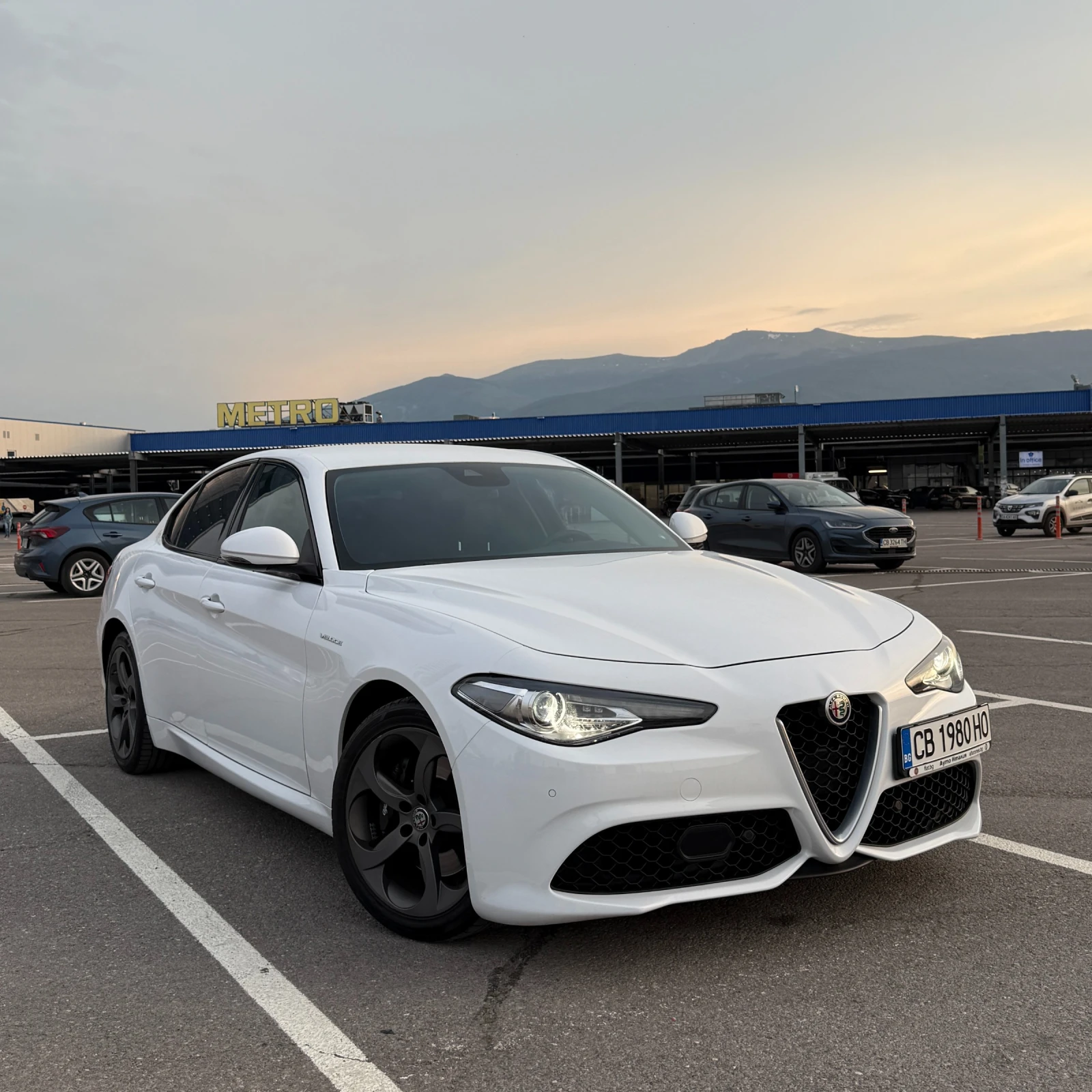 Alfa Romeo Giulia Q4 Veloce - изображение 2