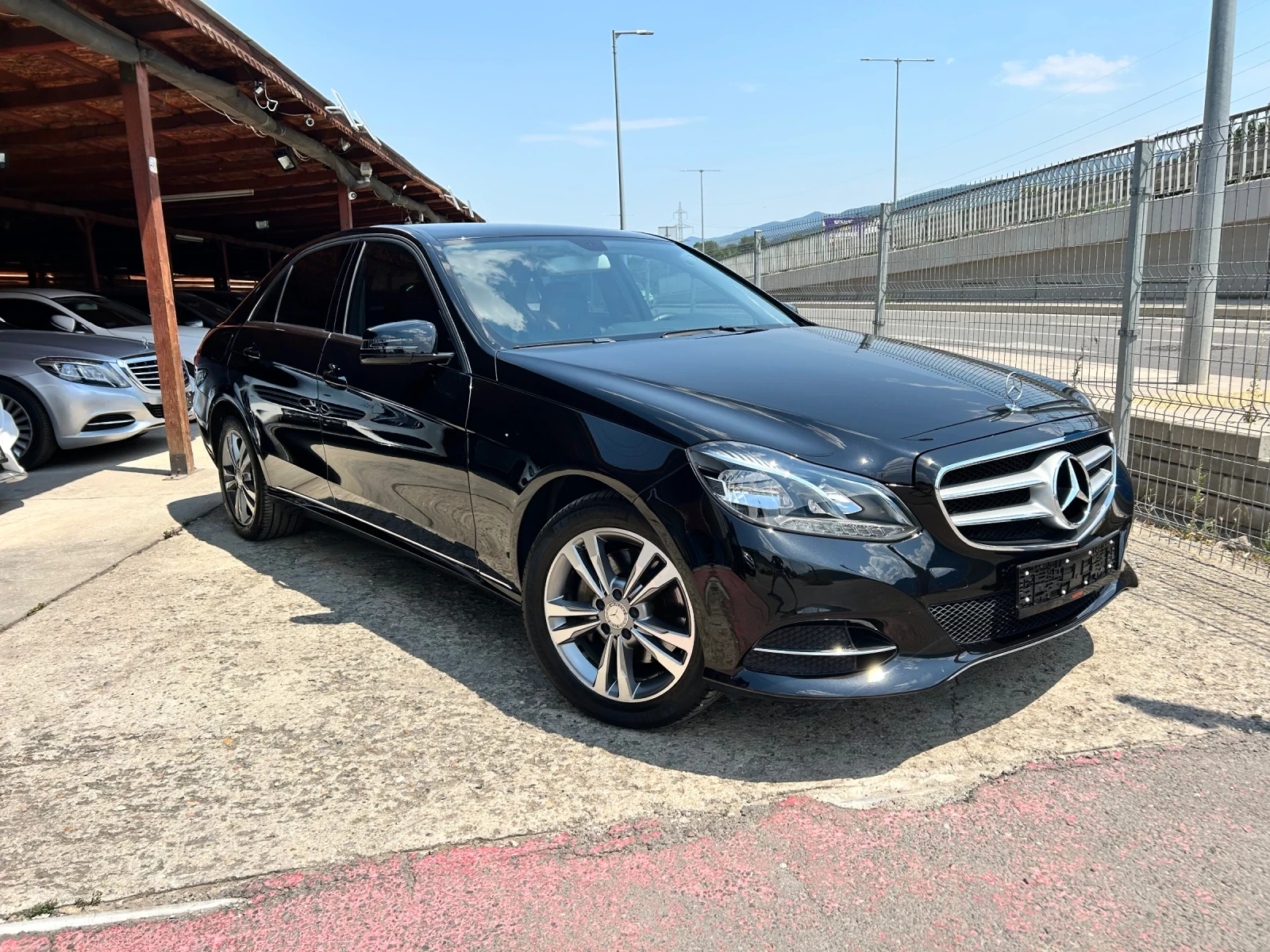 Mercedes-Benz E 220 d 4MATIC - изображение 5