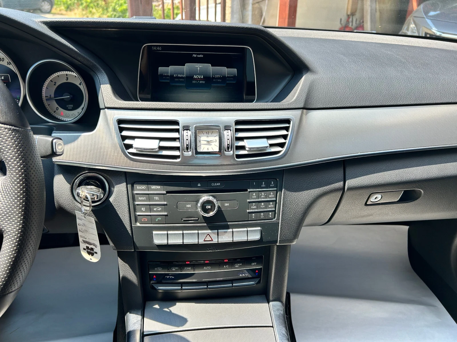 Mercedes-Benz E 220 d 4MATIC - изображение 10