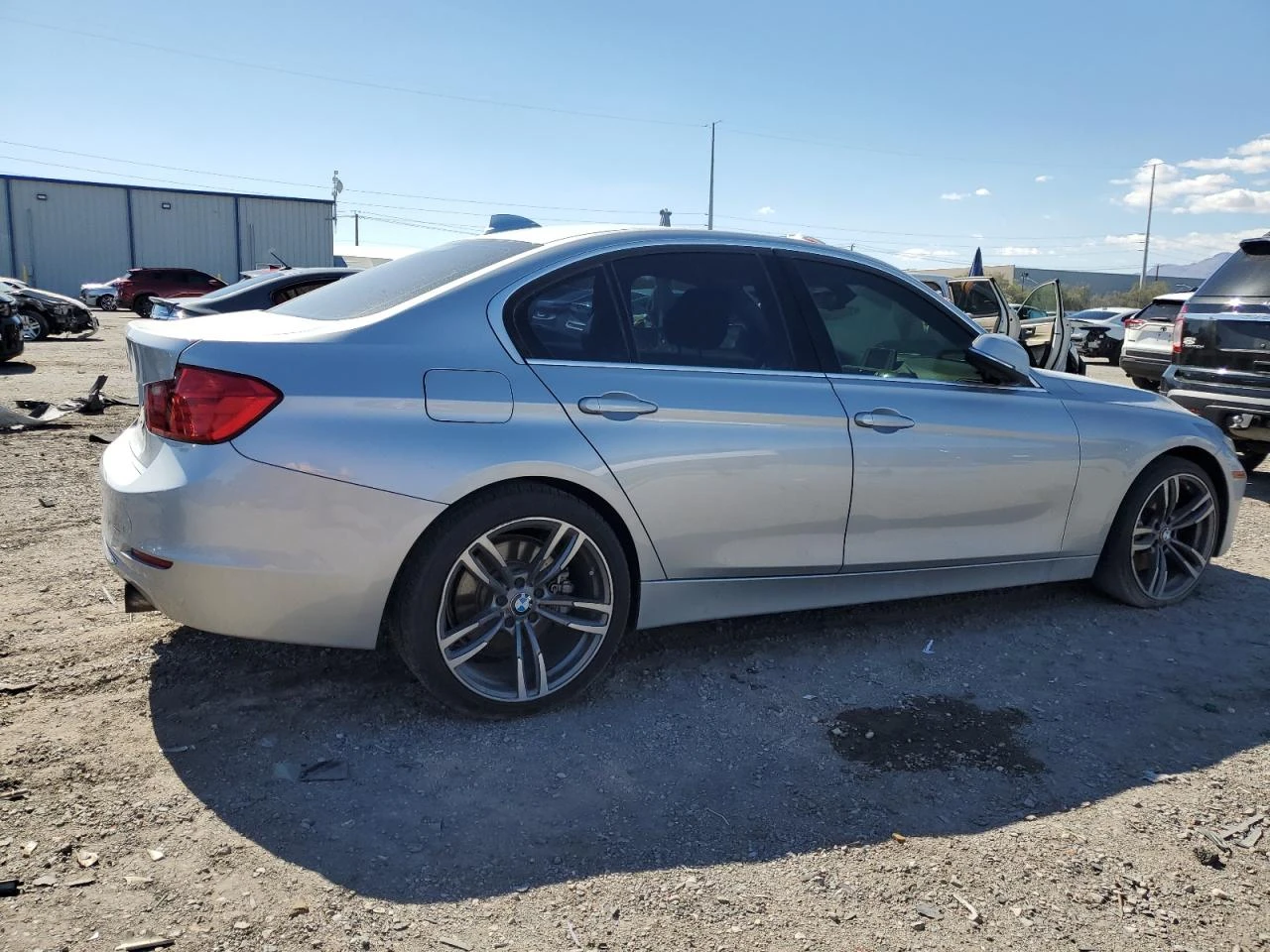 BMW 335 i ФИКСИРАНА ЦЕНА! HARMAN-KARDON/ПОДГРЕВИ - изображение 6