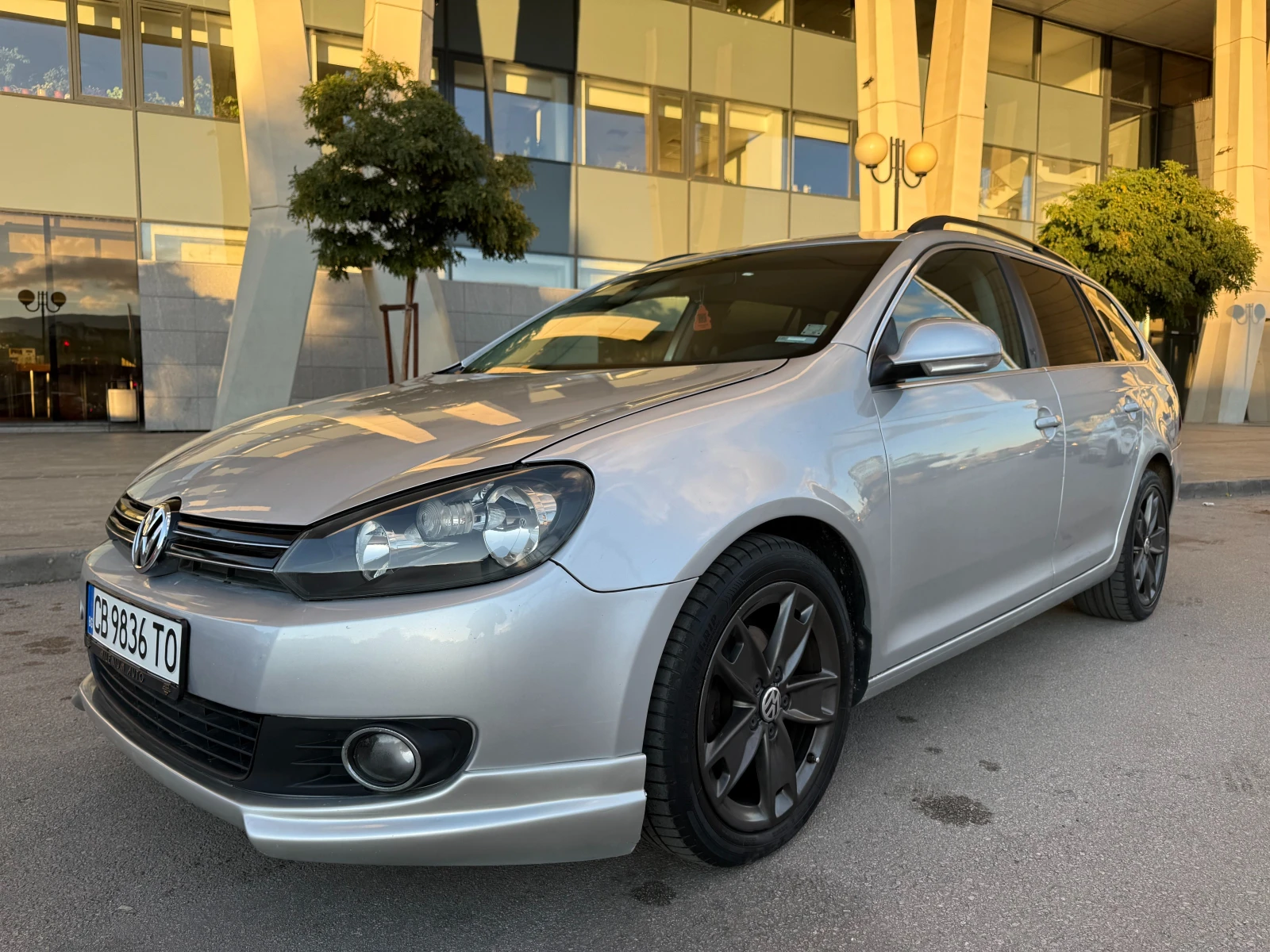 VW Golf Variant 6 МЕСЕЦА ГАРАНЦИЯ/1.6TDI 105к.с. Камера | Mobile.bg — изображение 1