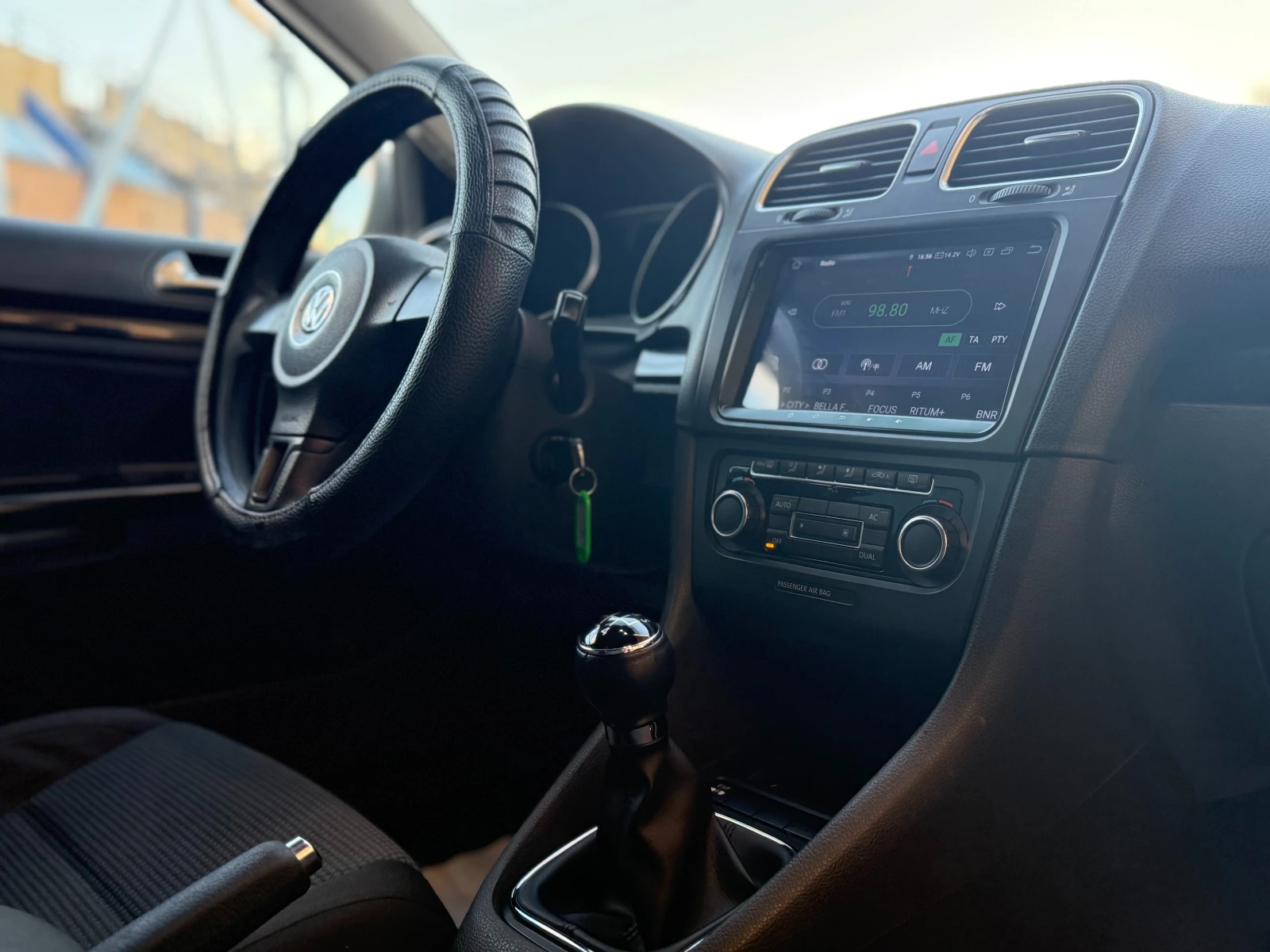 VW Golf Variant 6 МЕСЕЦА ГАРАНЦИЯ/1.6TDI 105к.с. Камера | Mobile.bg — изображение 14